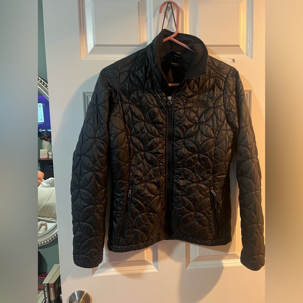 The North Face Women's Black Quilted Puffer Jacket